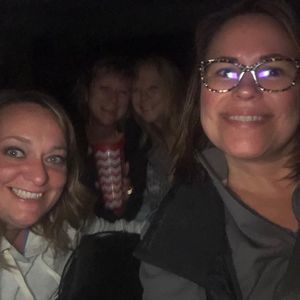 Meet your Posher, Lara